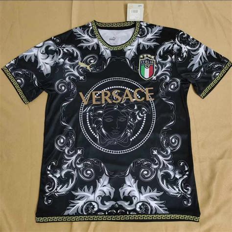 maglia metallica versace|Creativity, family, time, made in Italy: what lies behind .